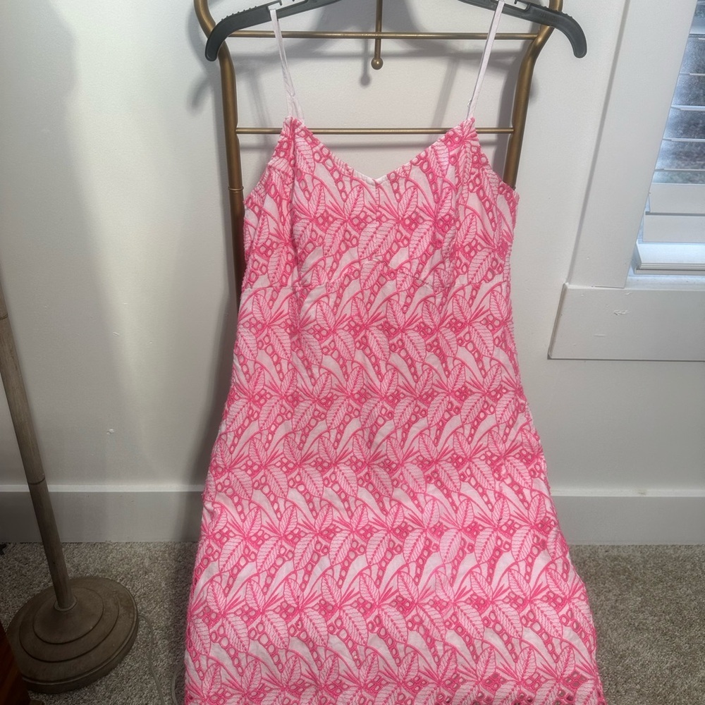 Crown & Ivy Pink and White Embroidered Mini Dress Womens Size 10 EUC - Picture 3 of 10